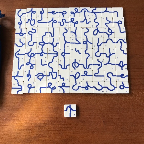 Loopit Game by Goliath - Picture 6 of 7